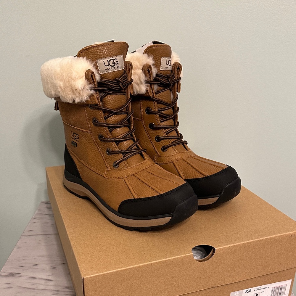 NWT UGG Adirondack III Boots Chestnut 8